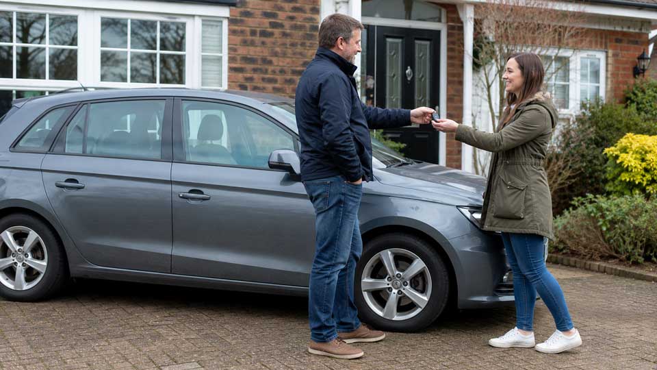 Illustration for: I bought a car privately and need to drive it home — when exactly should the insurance start?